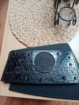 Škoda Enyaq / Elroq 2022, kryt reproduktoru - 5