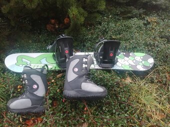 snowboard 108 + boty 23 - 5