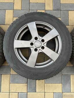 Alu kola Nokian 215/60 R16 - 5