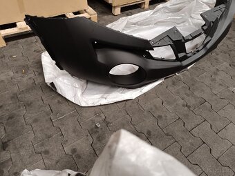 Přední nárazník na Nissan Juke - 5