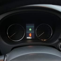 Mitsubishi Outlander INTENSE 2,2 DI-D 4x4 Automat 7 míst DIE - 5