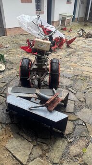 Traktor Robi - 5