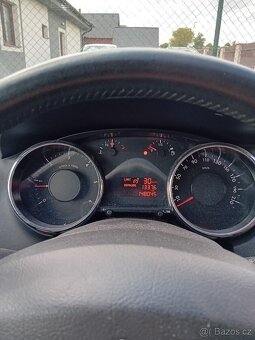 Peugeot 5008 1.6 BlueHDi 7 míst - 5