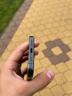 Iphone 15 pro 128GB s prasklým displejem - 5