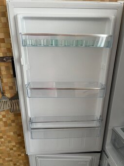 Lednice Amica FK4015T.2FZTWD - 5