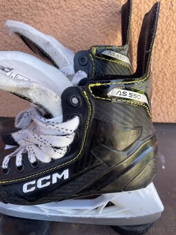 Brusle CCM Tacks AS 550 YTH vel. 2 - 5