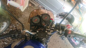 Honda Hornet 600 - 5