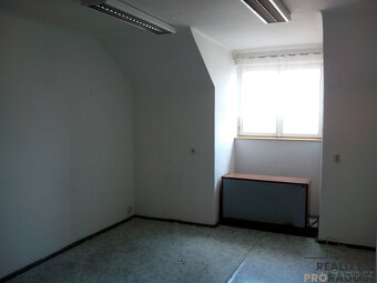 Prodej třípodlažního komerčního objektu v Poličce, komerční - 5