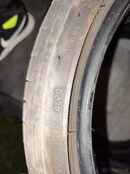 Pneu Dunlop 225/40 R18 - 5