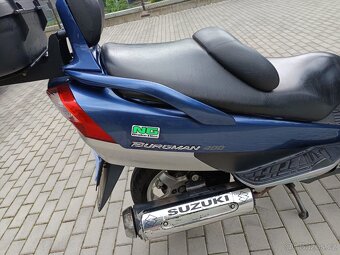 Suzuki Burgman 400 - 5