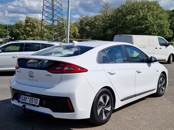Hyundai IONIQ 1.6 HEV first edition rok 2017 1.majitel - 5