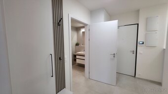 Dlouhodobý pronájem zcela nového bytu 2kk 66m2 v Rezidenci V - 5