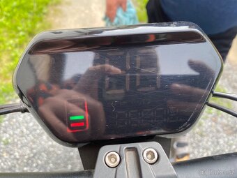ELEKTRICKÁ KOLOBĚŽKA X-SCOOTERS XR04 EEC - 5