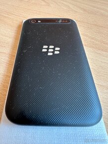 Blackberry Classic Q20 - 5