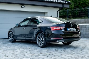Škoda Superb / 2.0 TDI / 4x4 - 5