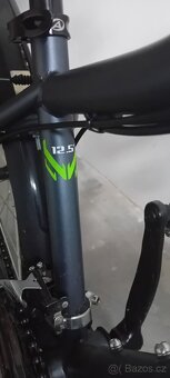 Author matrix 24". - 5