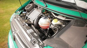 Volkswagen Caravelle - 5