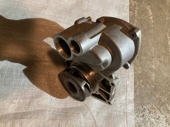 Vodní pumpa bmw e32/31 - 5