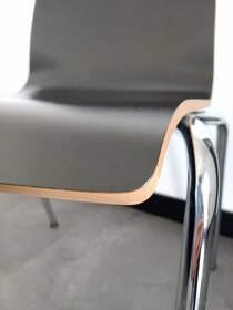 Dřevěná jídelní židle černá se stříbrnými nohami - 5