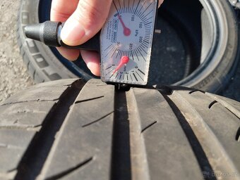 Pneu 215/45/17 - 5