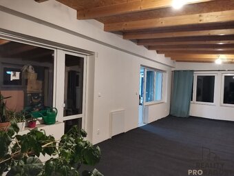 Prodej družstevního podílu rodinného domu 3+1, 4+1, prostory - 5