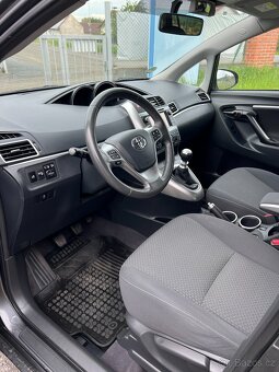 Toyota Verso, 1.8i 108 kW NAV VÝHŘEV TAŽNÉ - 5