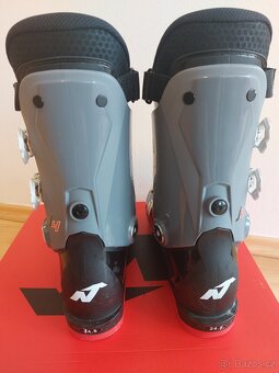 Lyžáky Nordica Speedmachine J4 24,5 - 5
