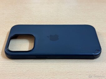 iPhone 15 Pro Silicone Case + MagSafe (černá) - 5