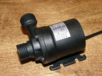 Vodní pumpa, čerpadlo na vodu, 12 V, 800 l/hod. - 5