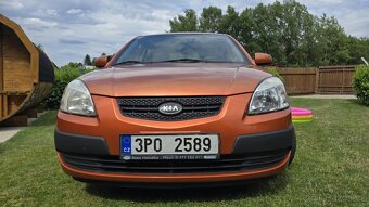 Kia Rio - 5