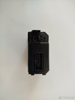 Ford Ranger 2016-2022 original palubni displej s USB - 5