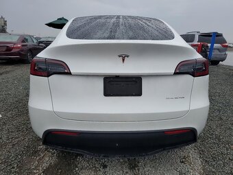 Tesla Model Y 2024 –  SUV s pohonem všech kol - 5
