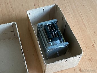 elektromotor MEZ 4W, 48V, 0,5A - 5