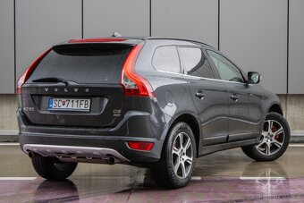 Volvo XC60 D5 (151kW) AWD Momentum Geartronic - 5