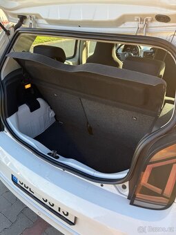 VW UP 1.0 CNG Facelift - 5