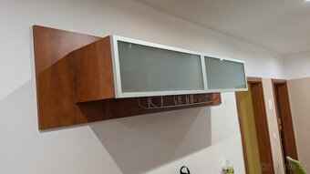 Kuchyň délky 255 cm s kováním Blum, včetně spotřebičů - 5