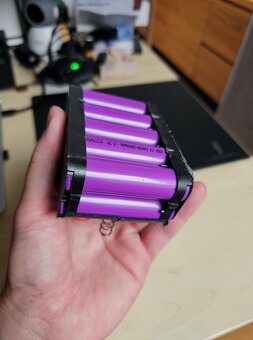 Aku vrtačka/šroubovák 18V (set, kufr, 2×4Ah aku, nabij, bity - 5