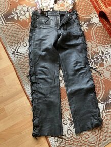 BUNDA A KALHOTY NA MOTORKU - 5