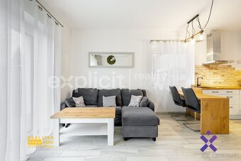 Prodej rodinné domy, 160 m2 - Zlín, ev.č. 02054 - 5