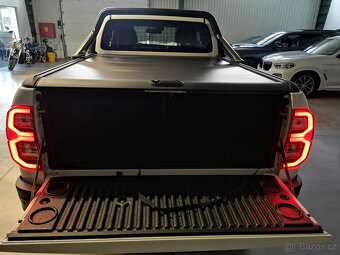 Toyota Hilux Extra Cab 2.8 D-4D Invincible 4x4 - ZÁRUKA - 5