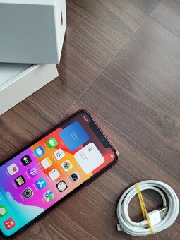 iPhone 11 128gb Red kapacita baterie 94% - 5