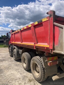 Iveco Trakker 8x4 třistranný sklápěč - 5