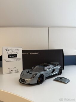 Hennessey Venom GT Autoart Signature 1:18 - 5