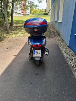 Skútr 400 Honda - 5