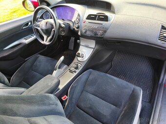 Honda Civic 1,8 Vtec i-shift automat executive - 5