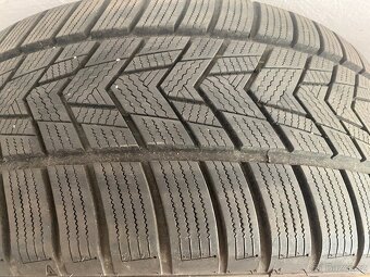 255/40 r20 - 5