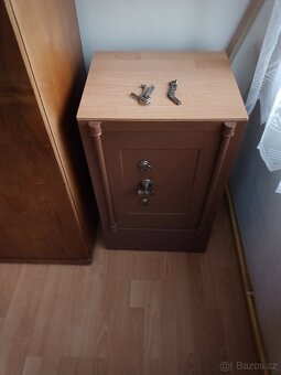 Prodám trezor. - 5