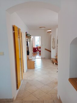 Prodej rodinného domu se zahradou v blízkosti ČB - 5