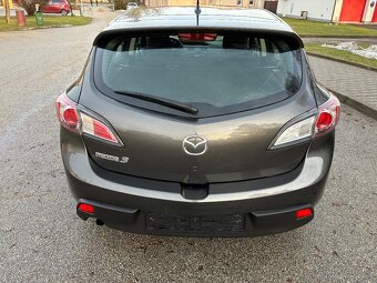 Mazda 3 1.6i 77kw rv.2010 pěkný stav - 5