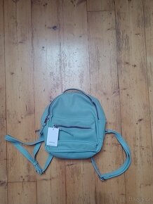 Dámské a pánské batohy, taška přes rameno - 2 FOTKY - 5